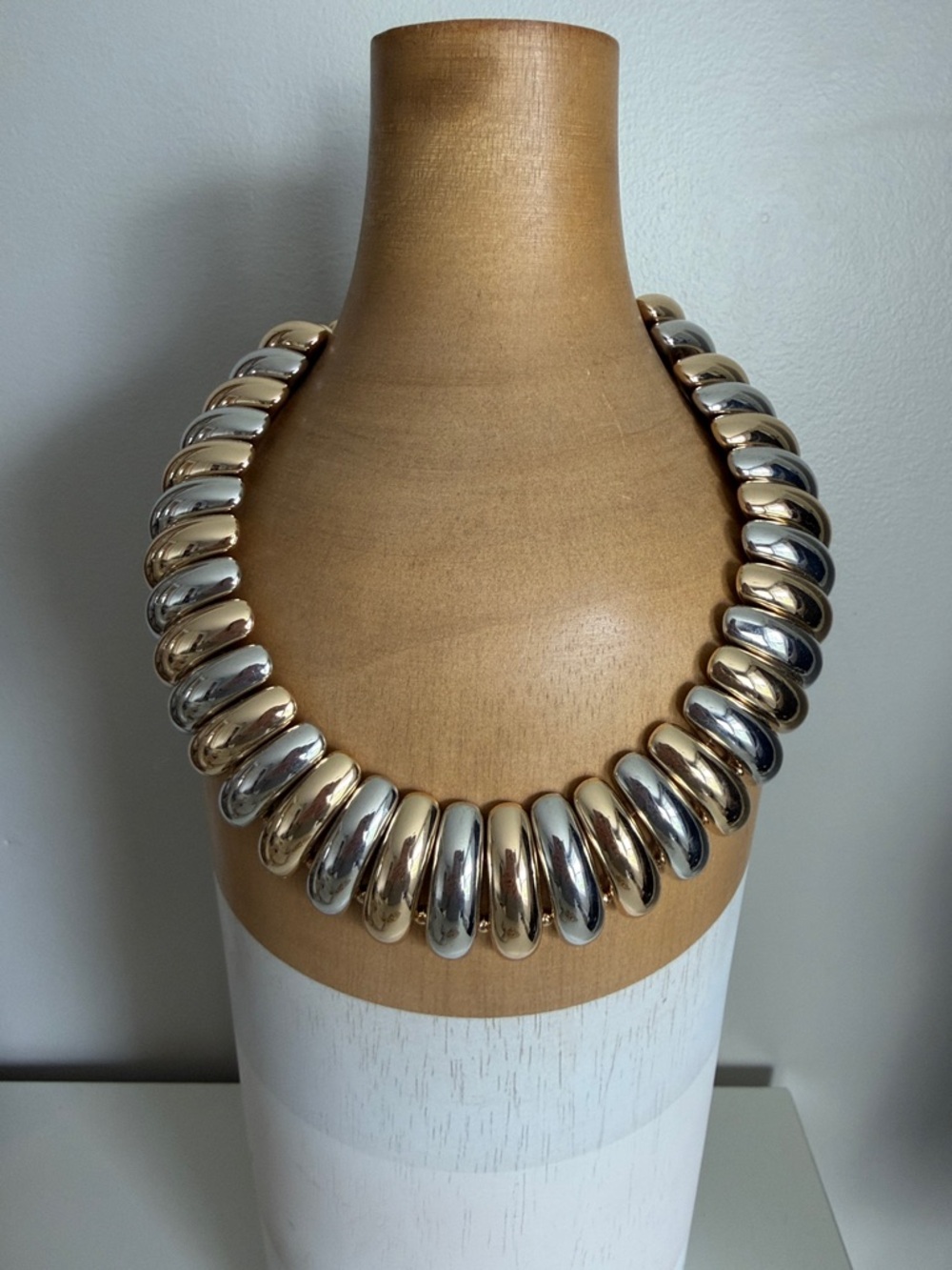 HOUSE OF HARLOW 18” NECKLACE